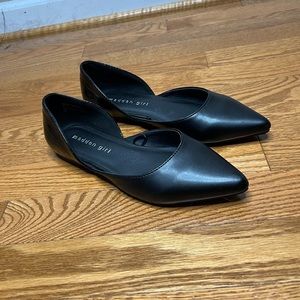 Women’s Steve Madden Black Pointed Toe Flat Shoes